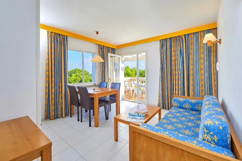 APARTMENT TWO BEDROOMS Room, Gavimar La Mirada Club Resort, Majorca