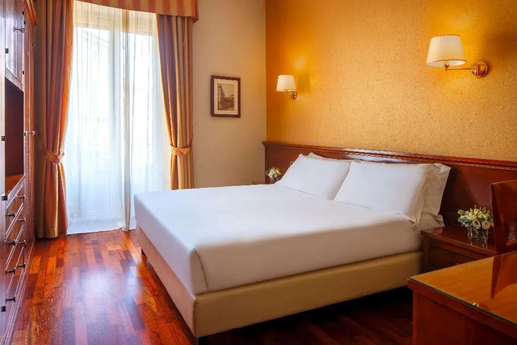 SUITE CAPACITY 4 Room, UNA HOTELS Galles Milano, Milan