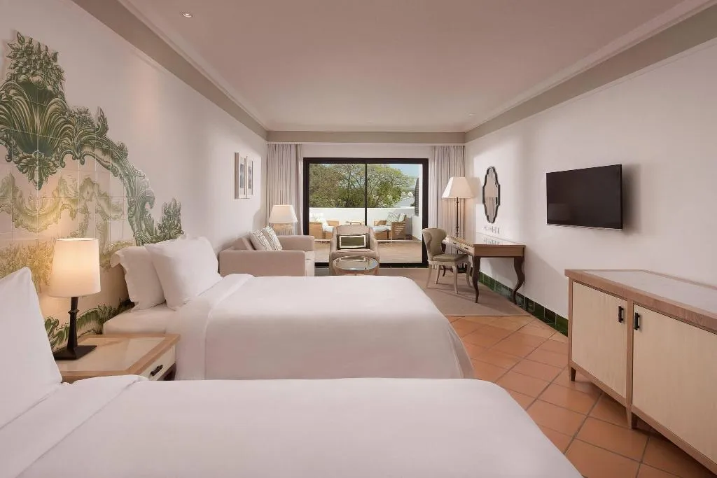 Room, Pine Cliffs Resort, Algarve