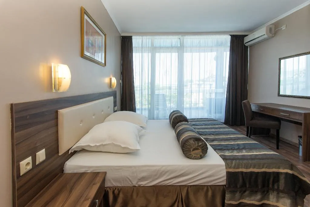DOUBLE SINGLE USE STANDARD Room, Hotel Regatta Palace, Bourgas