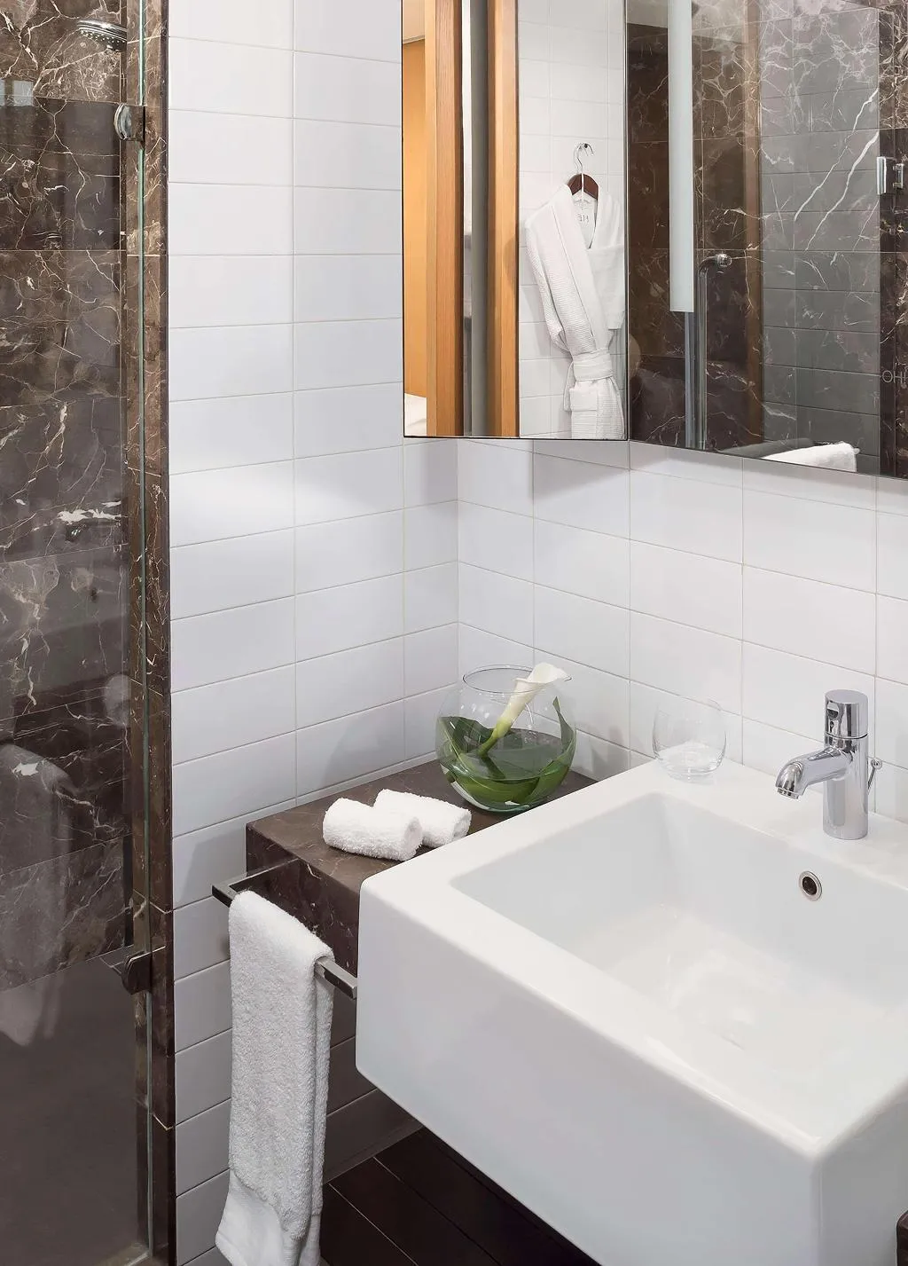 SUITE STANDARD Room, ME Madrid Reina Victoria, Madrid