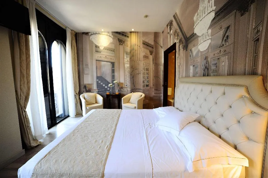 Room, Pierre Milano Hotel, Milan