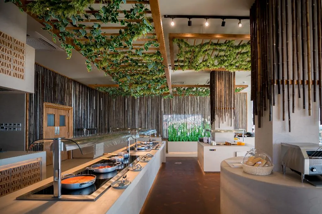 Restaurant, Cavo Zoe Seaside Hotel, Cyprus