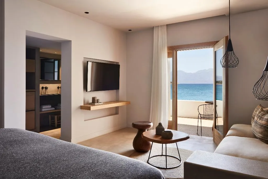BUNGALOW SUPERIOR Room, Minos Beach Art Hotel, a Member of Design Hotels, Crete