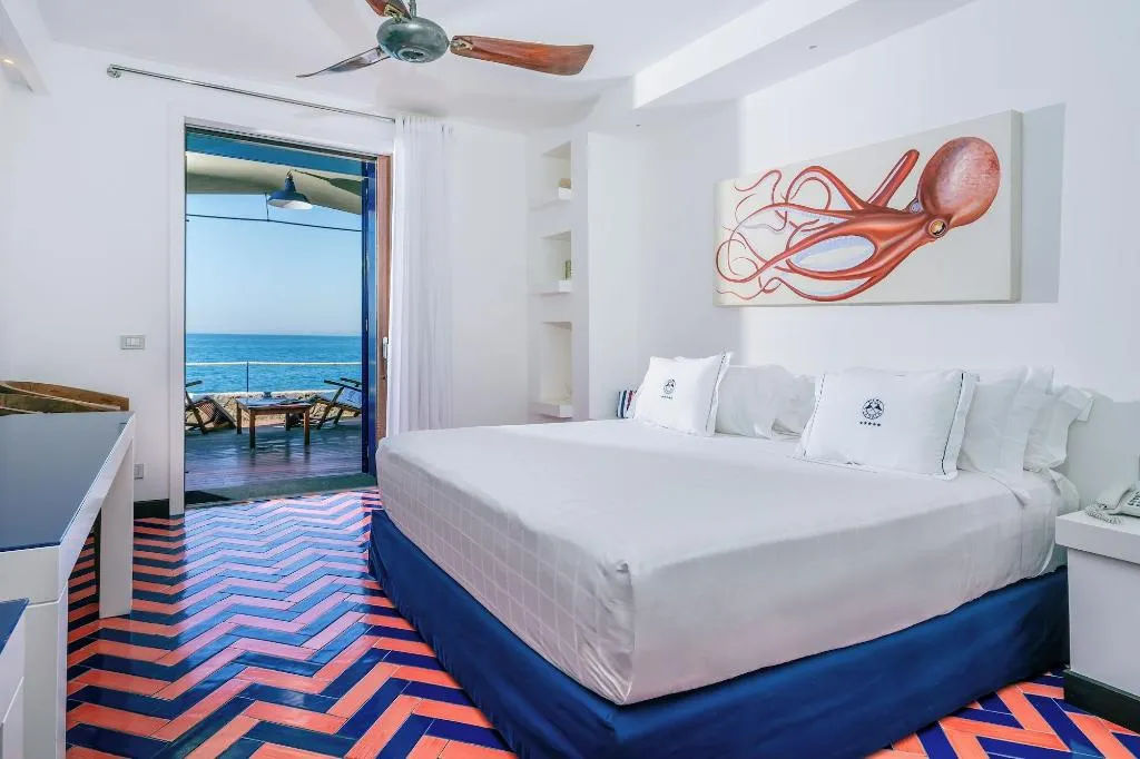 Room, Capo La Gala Hotel & Wellness, Naples