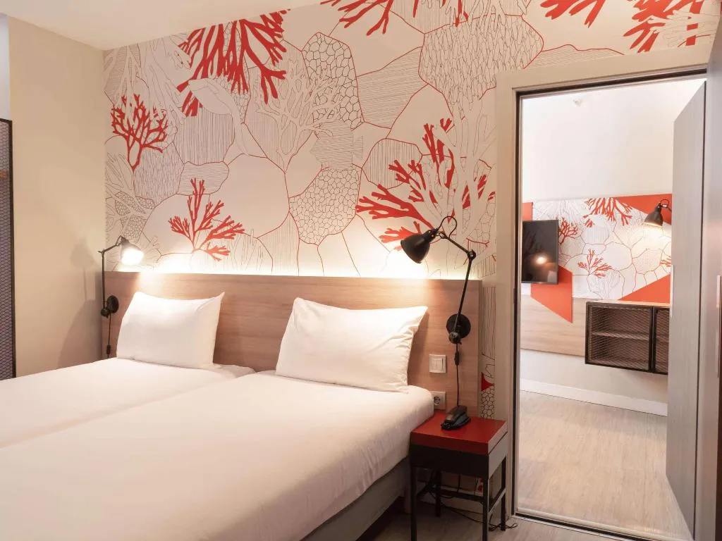 FAMILY ROOM CONNECTING ROOM Room, ibis Styles Barcelona City Bogatell, Barcelona