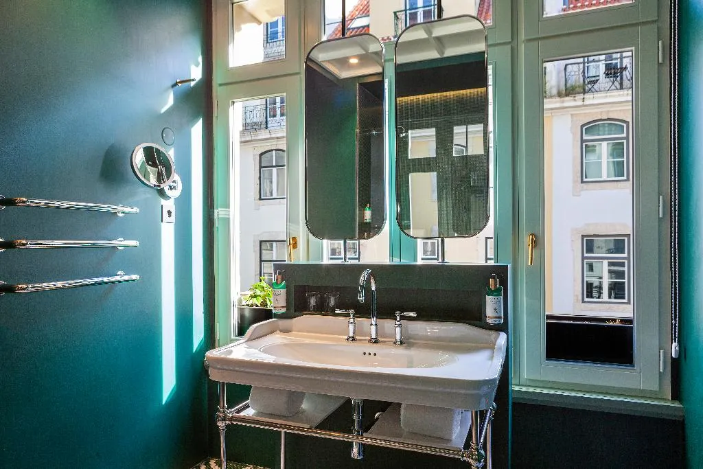 Double or Twin CAPACITY 2 Room, Art Legacy Hotel Baixa-Chiado, Lisbon