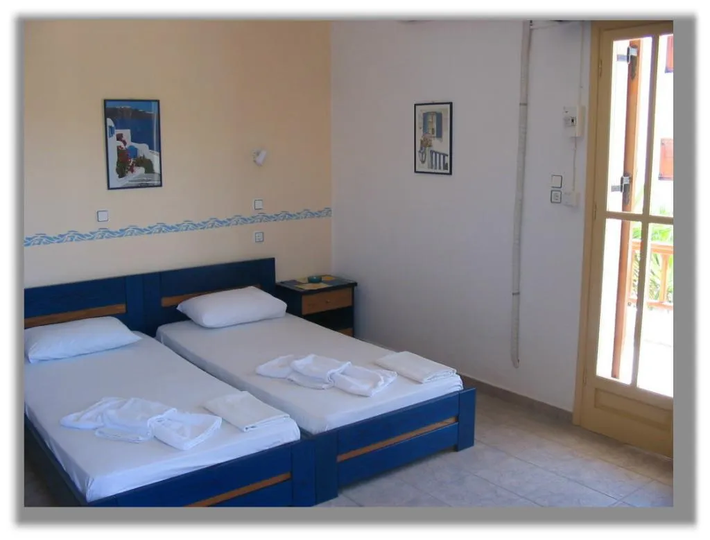 DOUBLE STANDARD Room, Christos Makrinos Rooms, Santorini