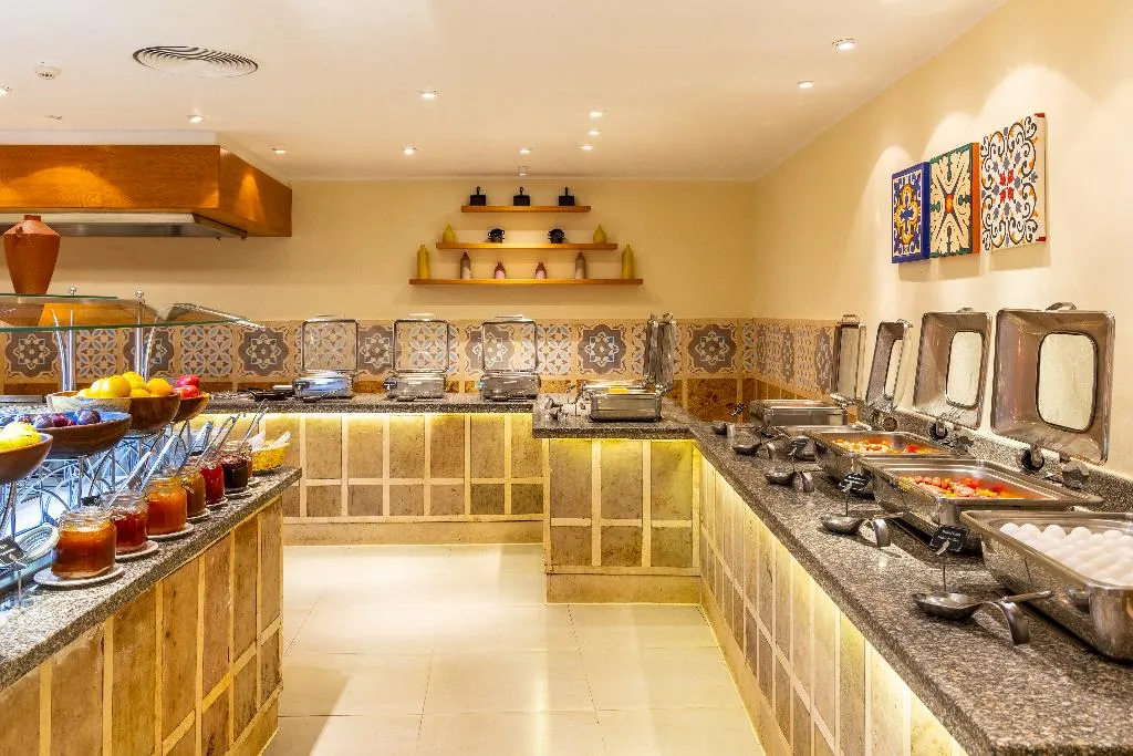Restaurant, Fort Arabesque Resort, Spa and Villas, Red Sea Riviera