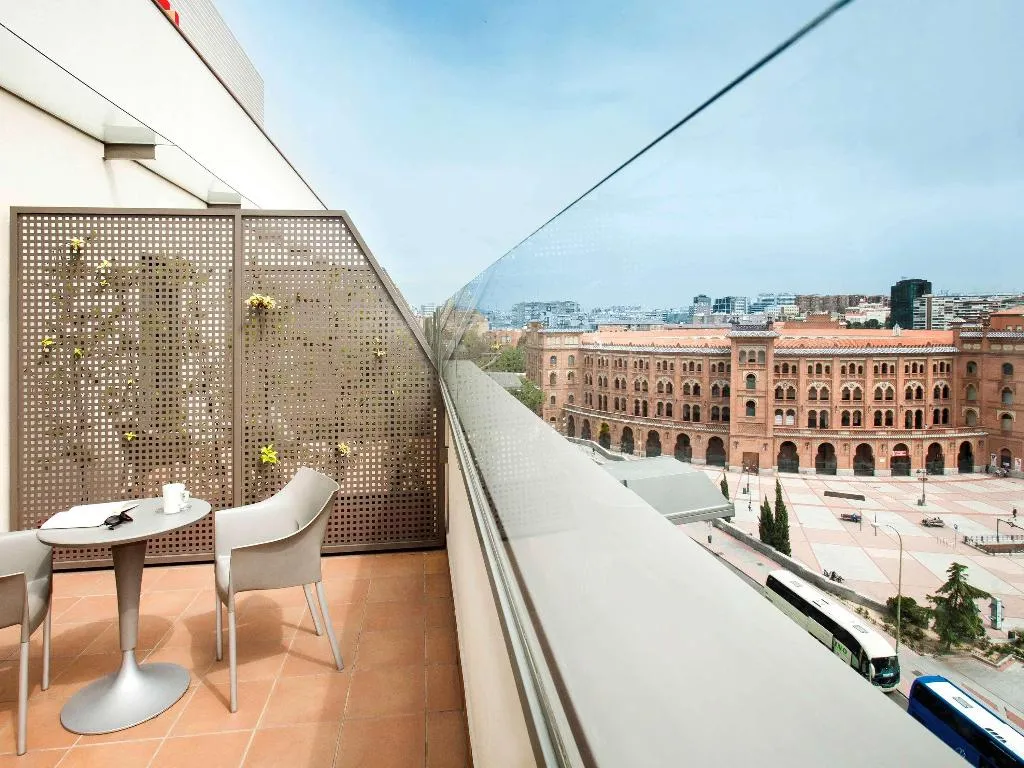 DOUBLE WITH TERRACE Room, Ibis Madrid Centro las Ventas, Madrid