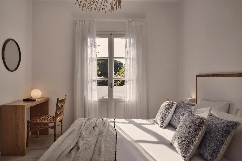 Double or Twin GARDEN VIEW Room, Dionysos sea side resort, Santorini