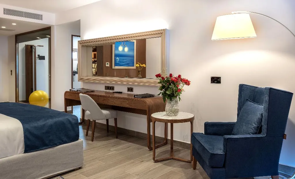 SUITE WITH PRIVATE POOL Room, Nana Princess Suites Villas and Spa, Crete