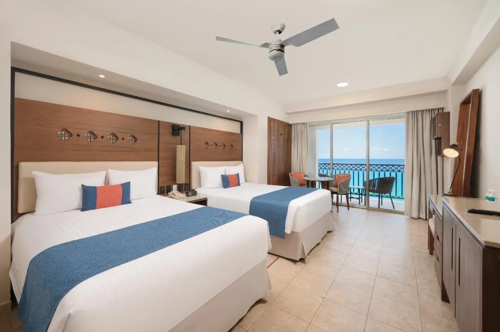 DOUBLE DELUXE OCEAN FRONT Room, GR Solaris Cancun All Inclusive, Cancun Area