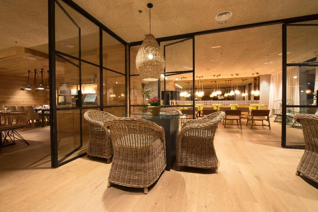 Lobby, Zenit Sevilla, Seville