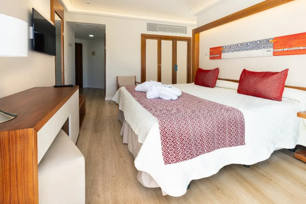 JUNIOR SUITE STANDARD Room, Hipotels La Geria, Lanzarote