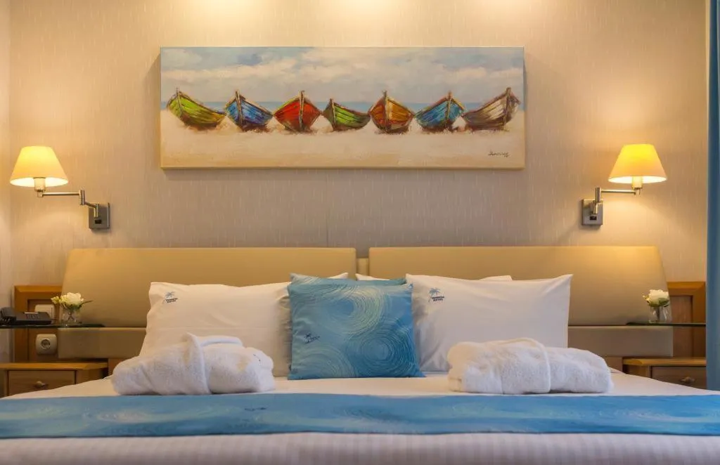 TRIPLE STANDARD Room, Tropical, Athens