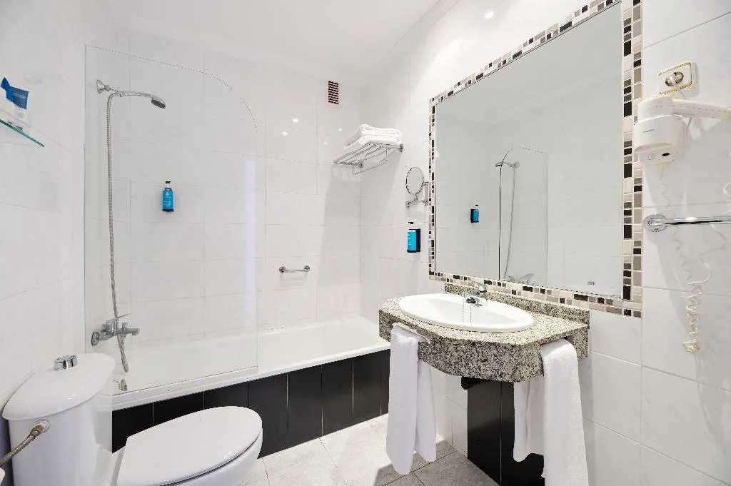 JUNIOR SUITE STANDARD Room, AluaSun Marbella Park, Costa Del Sol