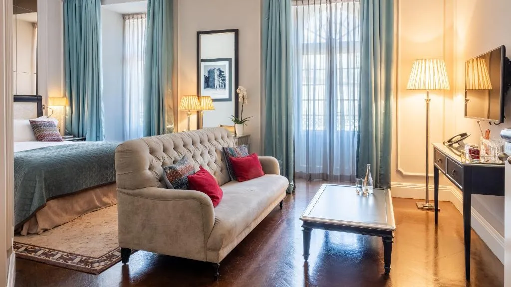 JUNIOR SUITE KING SIZE BED Room, InterContinental Porto Palacio das Cardosas, Porto