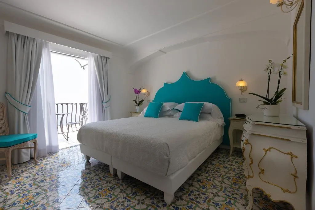 Double or Twin SEA VIEW Room, Hotel Conca D'Oro, Naples