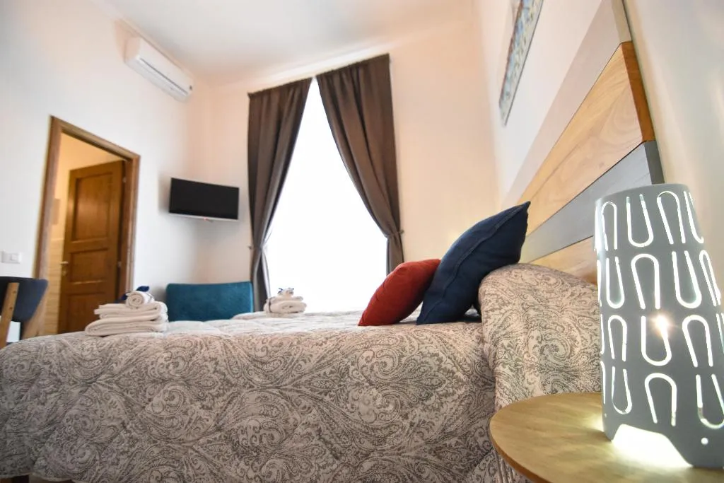 Double or Twin DUPLEX SUPERIOR Room, B&B Crianza, Naples