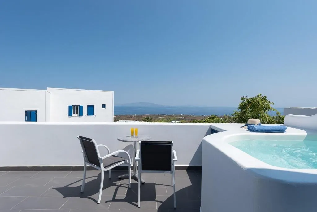 Room, Anemomilos, Santorini