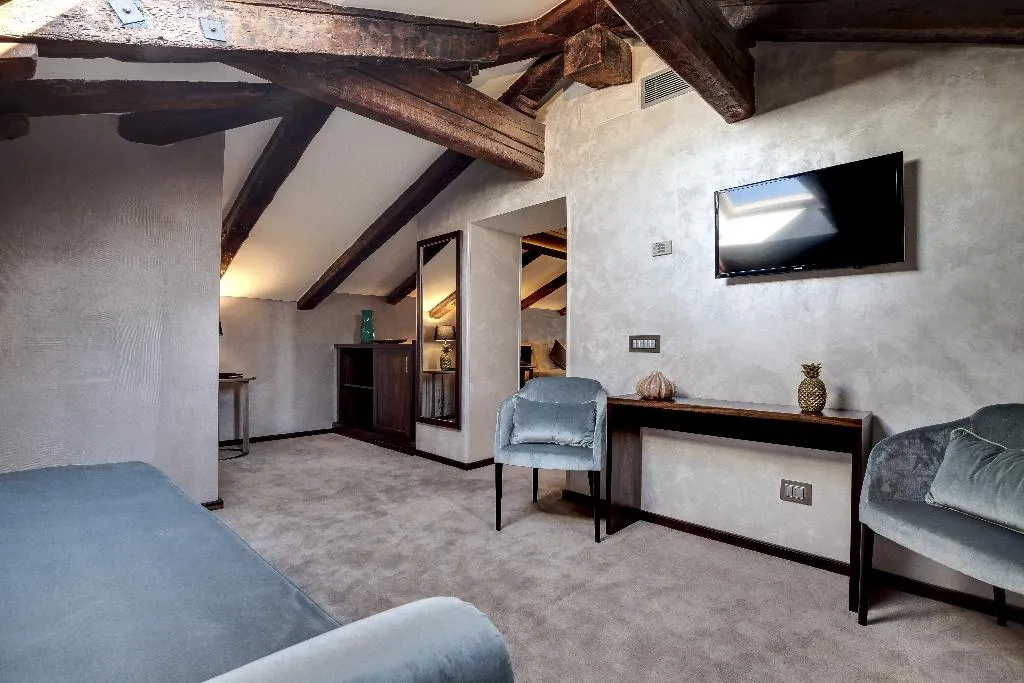 SUITE EXECUTIVE Room, Dona Palace, Venice