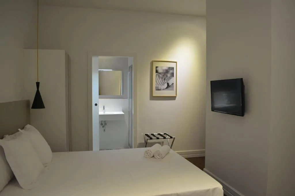 Room, Forgetmenot, Barcelona