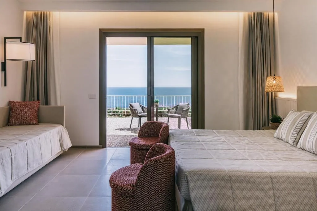 DOUBLE SINGLE USE SEA VIEW Room, Mangia's Torre del Barone Resort, Catania