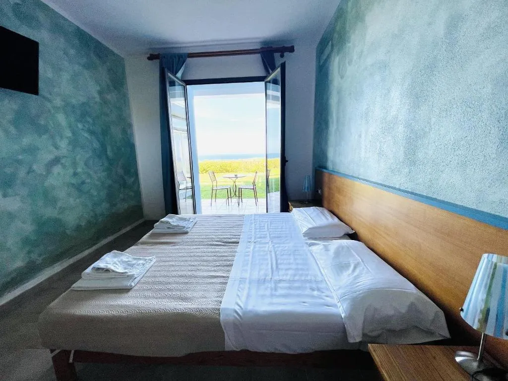 DOUBLE SEA VIEW WITH TERRACE Room, Abbaidda Hotel, Alghero