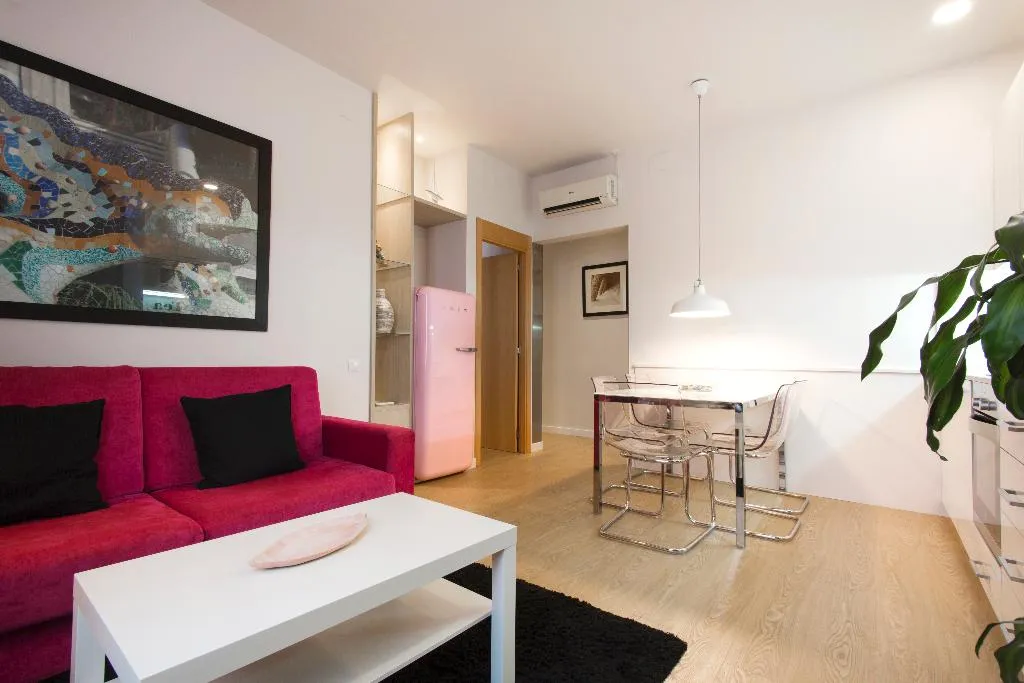 APARTMENT TWO BEDROOMS Room, Dailyflats Barcelona Center, Barcelona