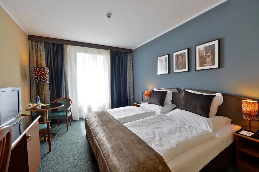 Double or Twin EXECUTIVE Room, Plaza Boutique Hotel, Prague