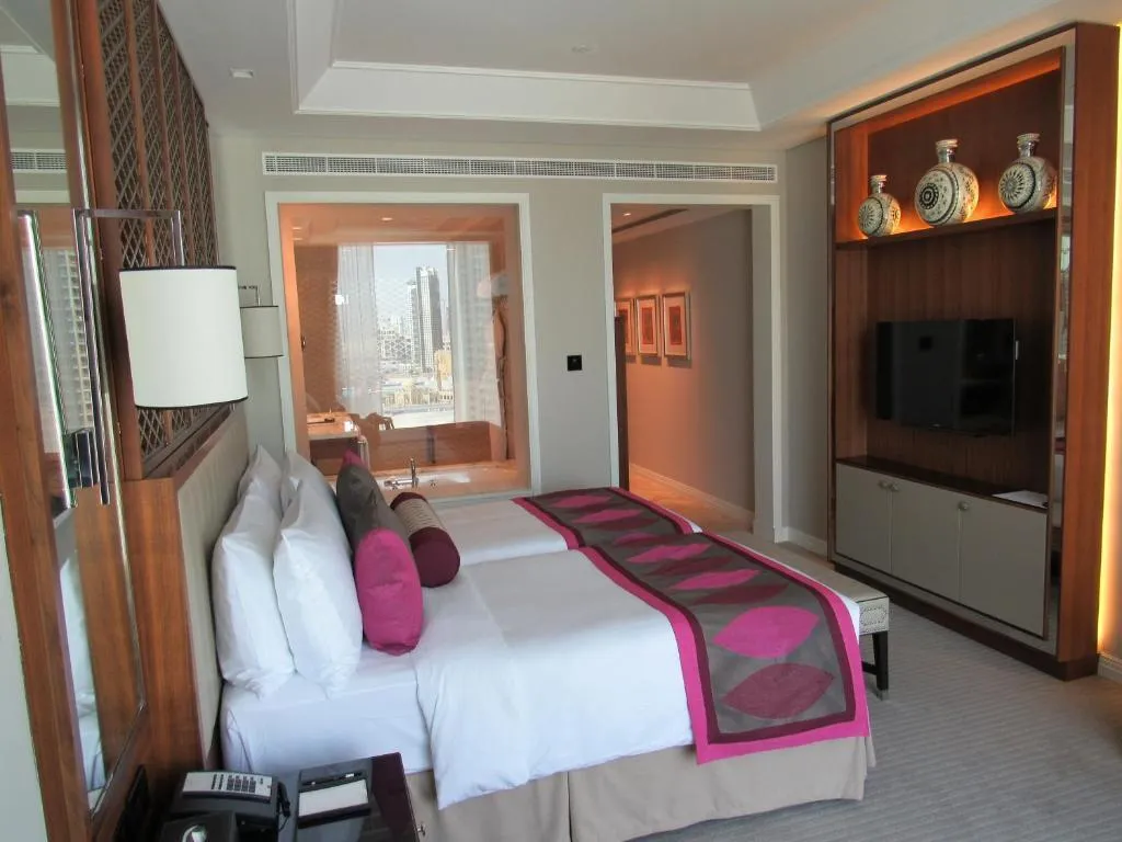 FAMILY ROOM LUXURY Room, Taj Dubai, Dubai