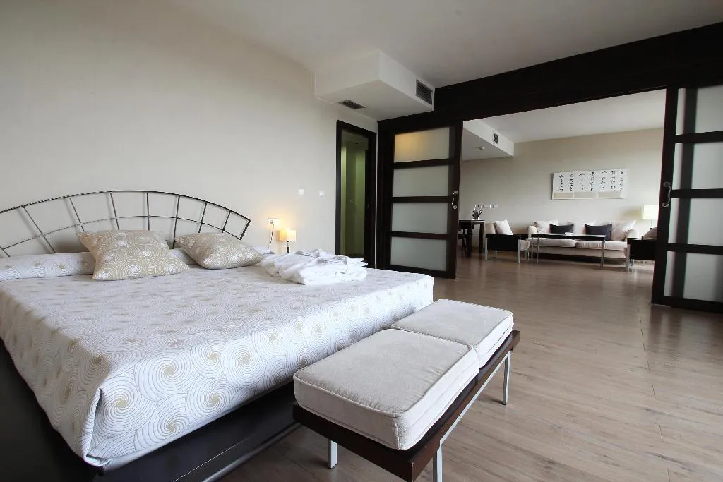 Room, Peniscola Plaza Suites, Valencia