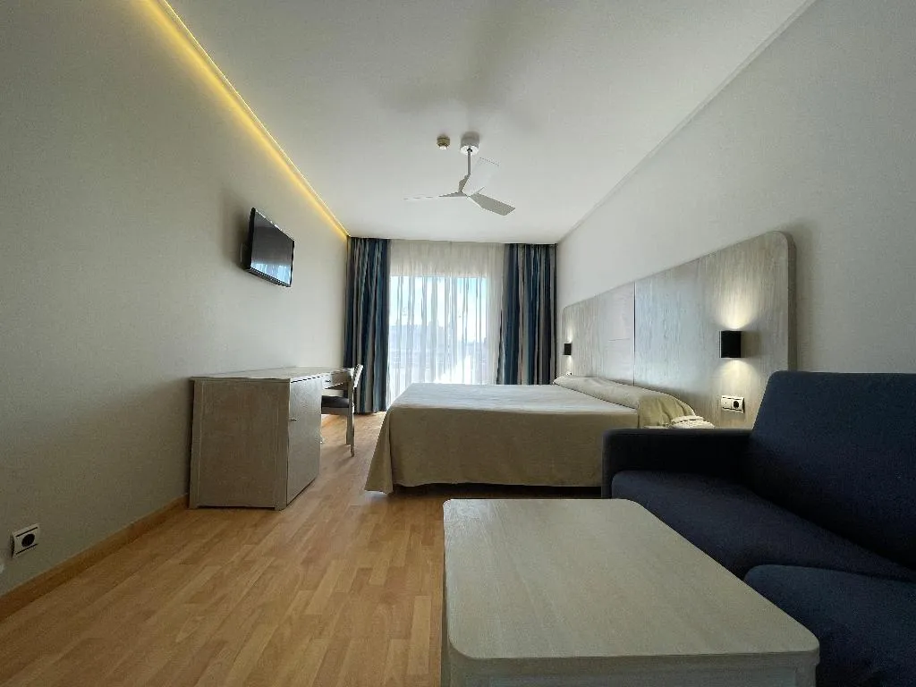 Double or Twin STANDARD Room, AGH Canet, Valencia