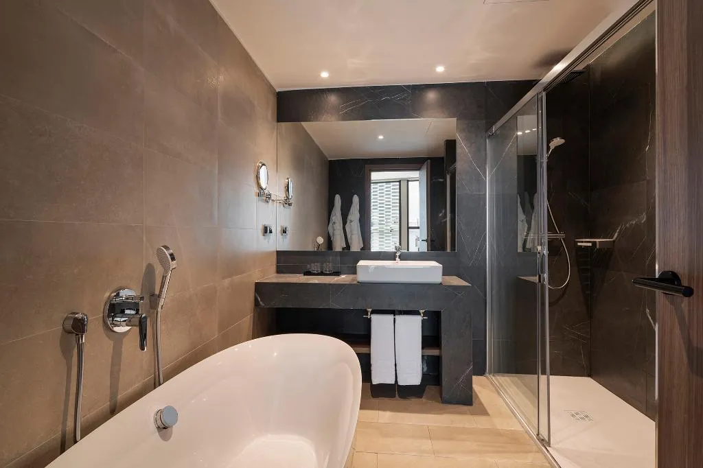 TRIPLE DELUXE WITH TERRACE Room, Eurostars Casa Anfa, Casablanca
