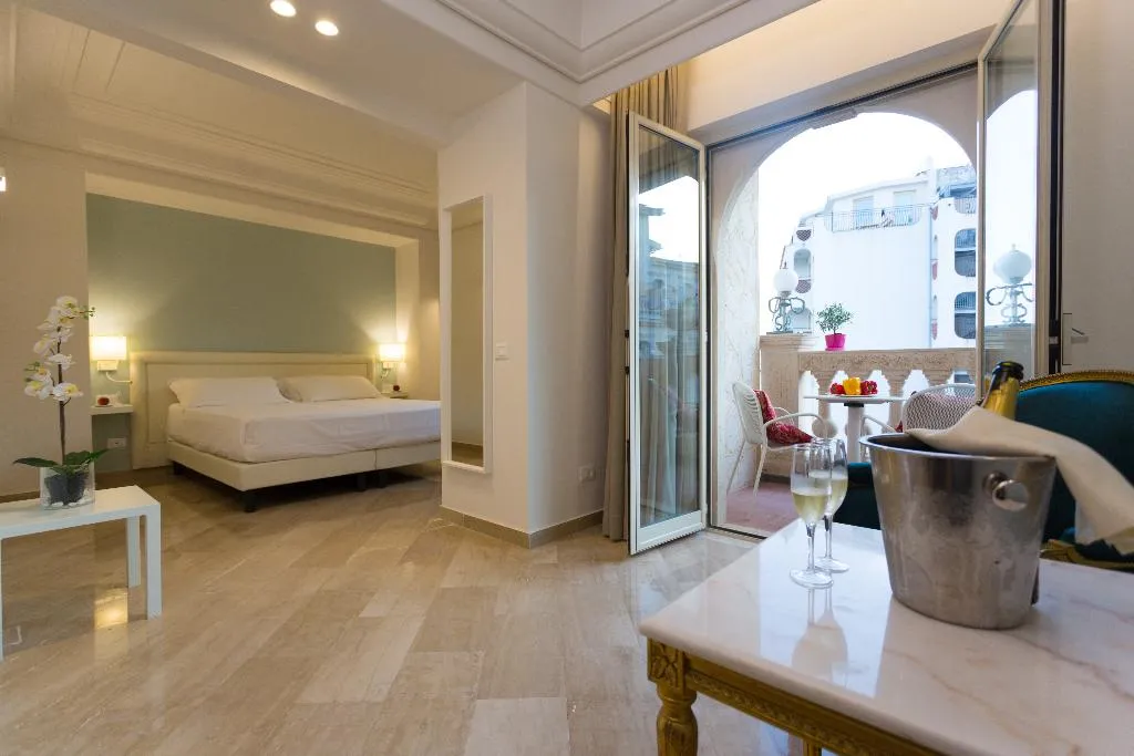 QUADRUPLE SUPERIOR Room, Hellenia Yachting, Catania