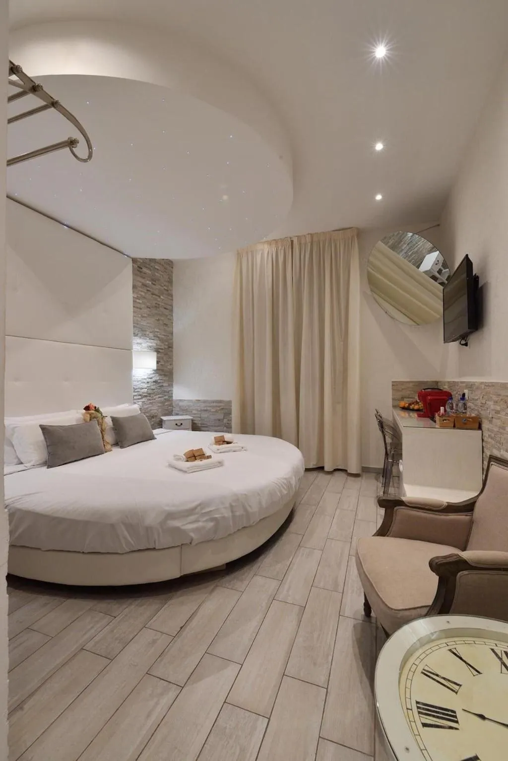 Room, Vatican Tourist Inn, Rome
