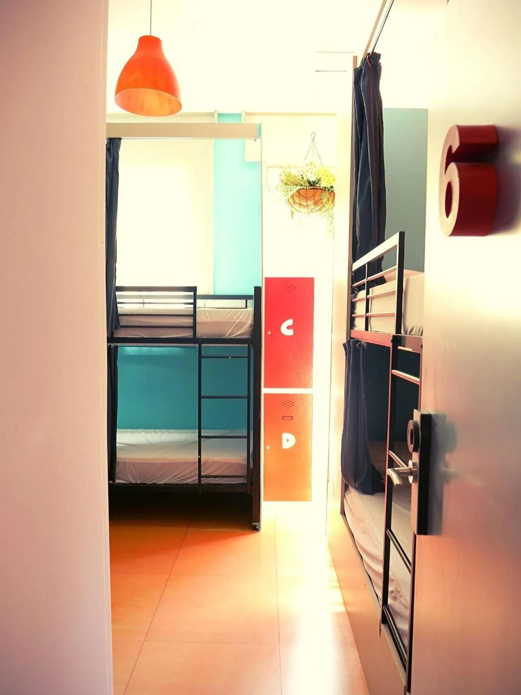 Room, Urban Hostel, Madrid