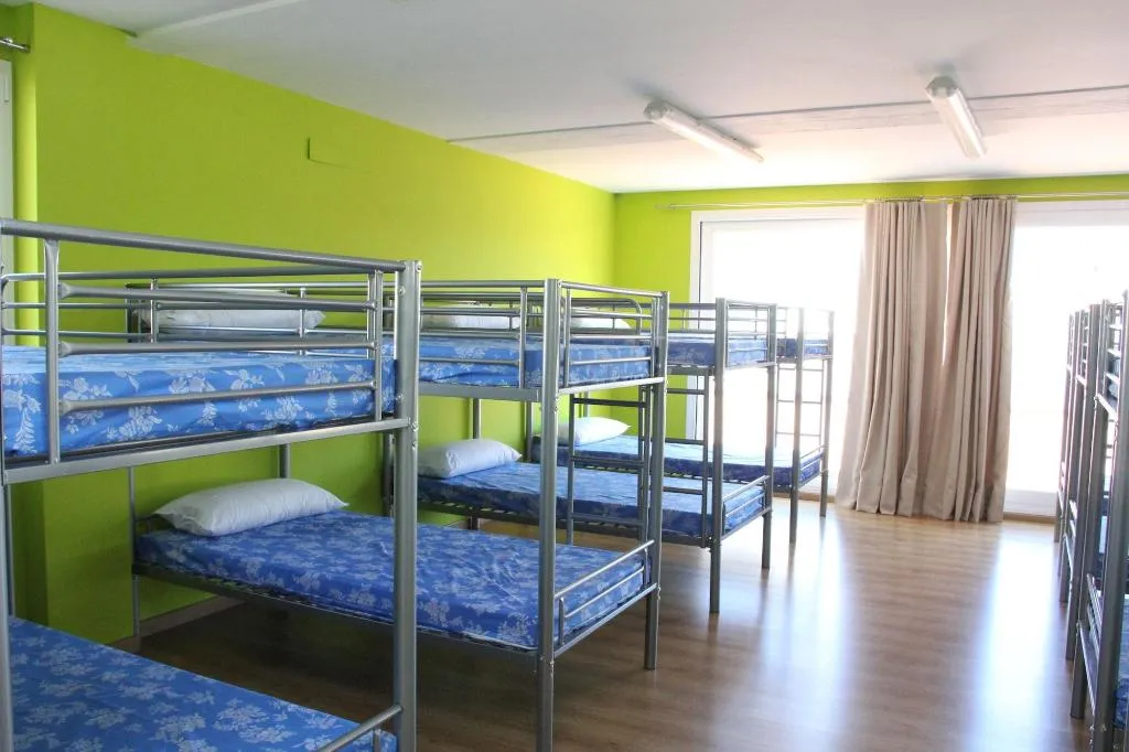 Room, Hostel & Gym Relise, Menorca