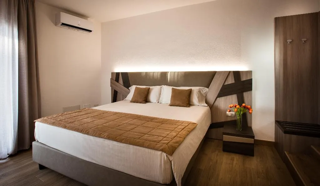 SUITE SEA FRONT Room, Grand Hotel Resort Ma&Ma - Adults Only, Olbia