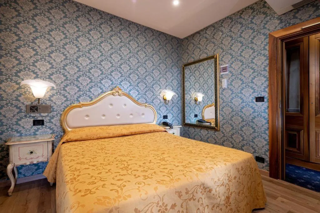 TWIN CLASSIC Room, Hotel Santa Marina, Venice