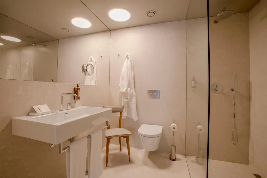 APARTMENT SUPERIOR Room, Raw Culture Arts & Lofts Bairro Alto, Lisbon