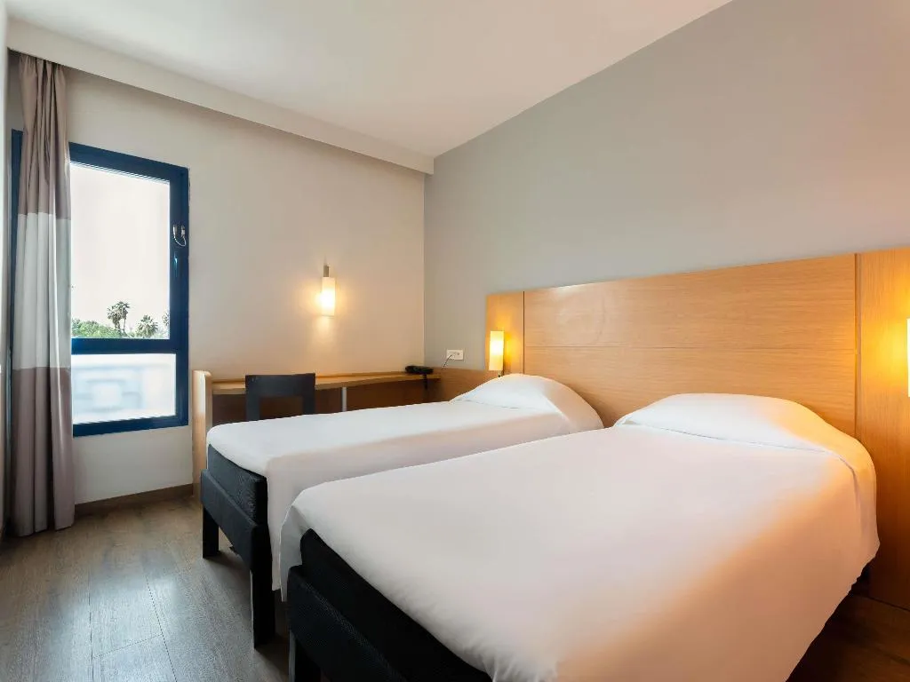 TWIN STANDARD Room, Ibis fes, Fez
