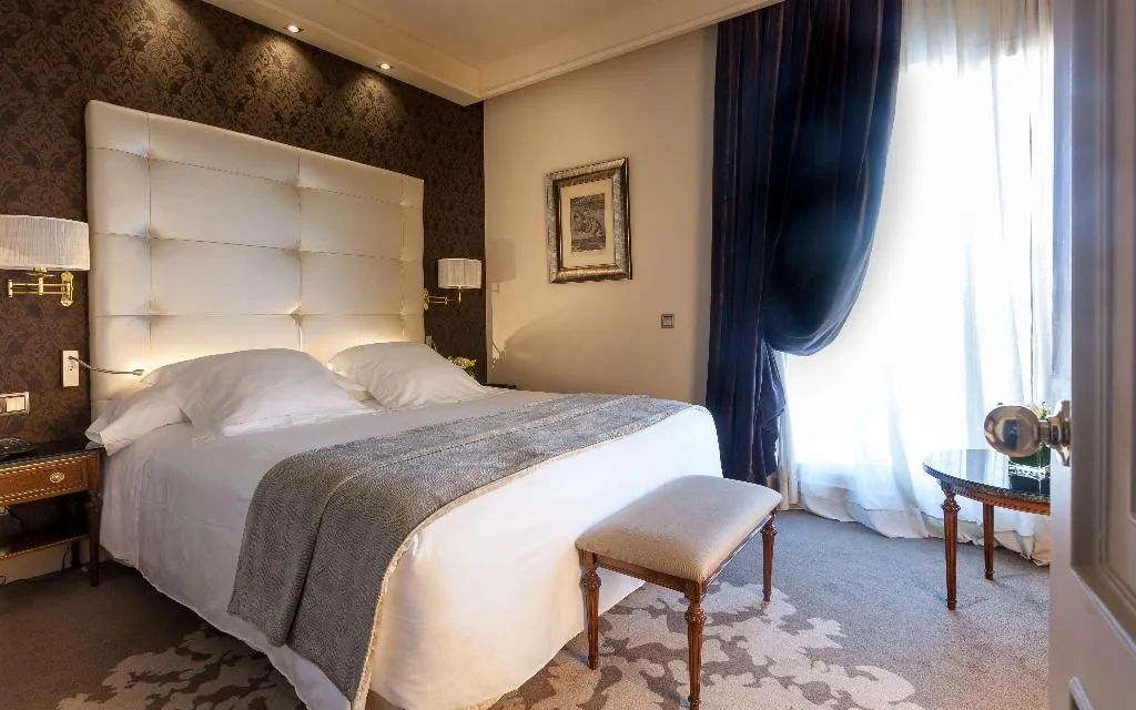 JUNIOR SUITE WITH TERRACE Room, Wellington Hotel & Spa Madrid, Madrid