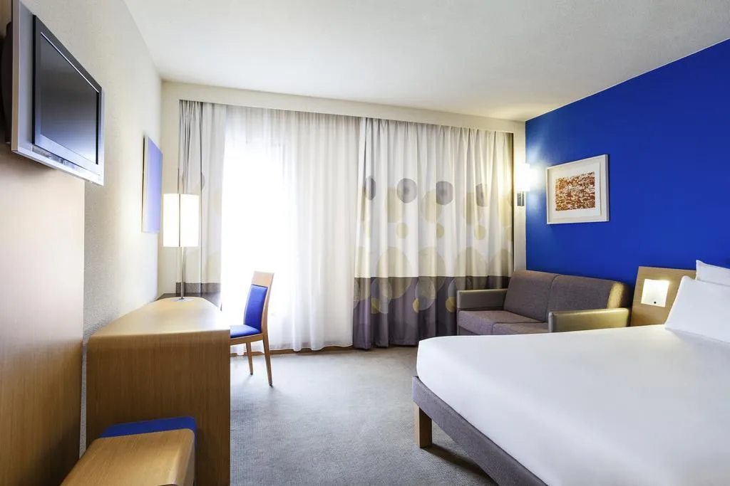 Double or Twin SUPERIOR Room, Novotel Lisboa, Lisbon