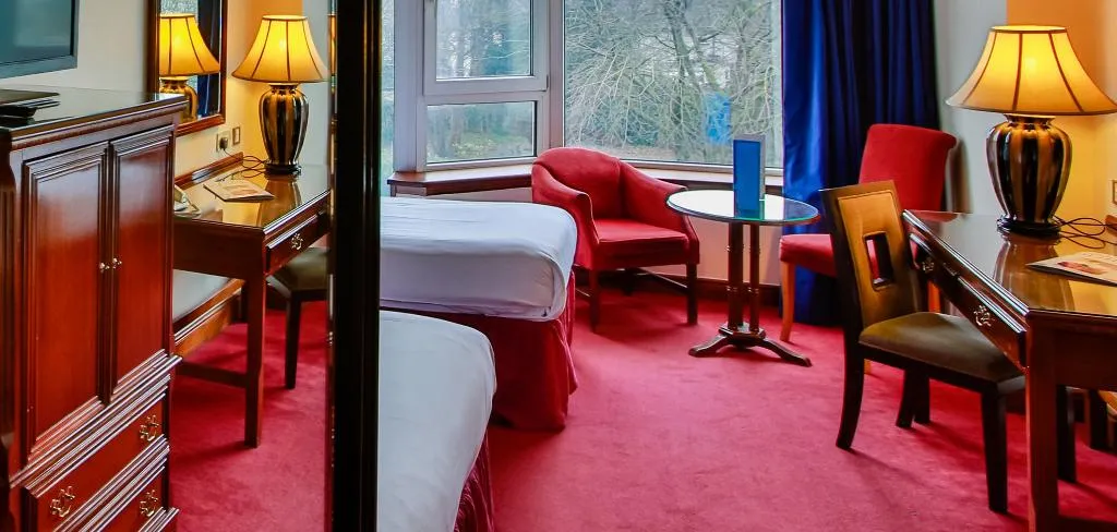TRIPLE STANDARD Room, Tara Towers, Dublin