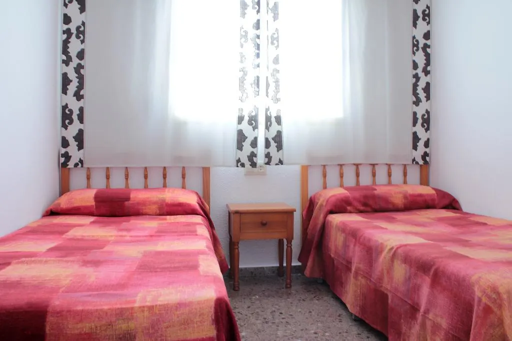 APARTMENT CAPACITY 6 TWO BEDROOMS Room, Jardines de Gandia I-II 3000, Valencia