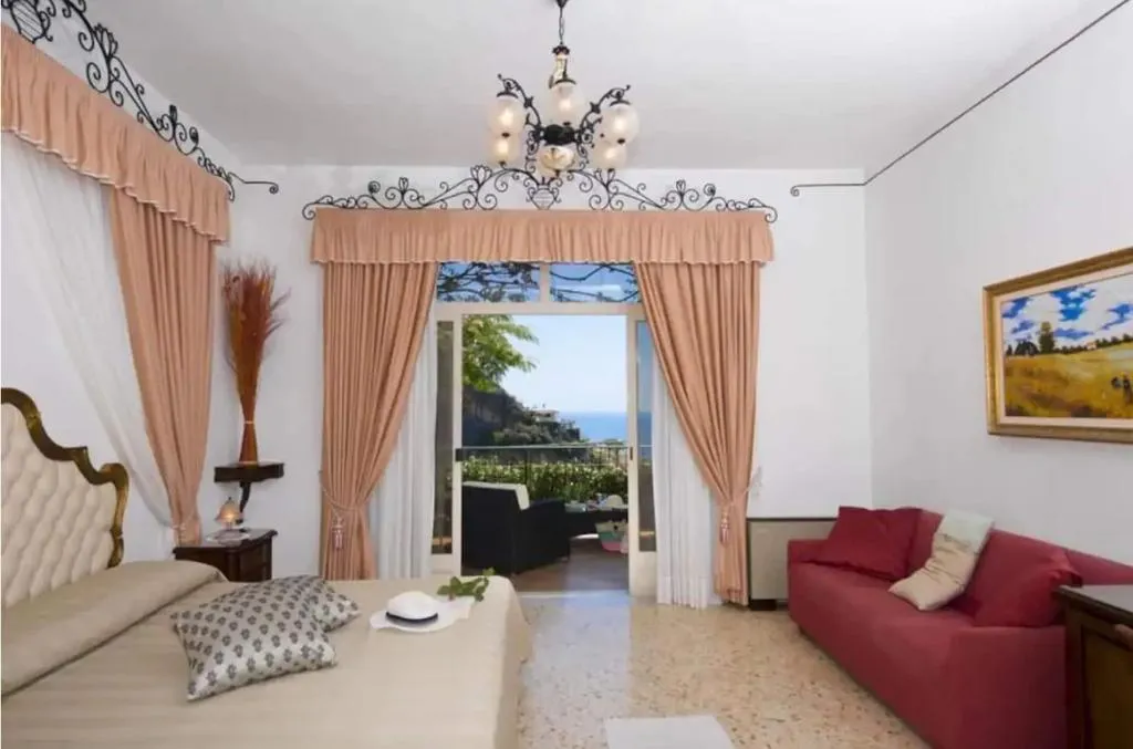 Room, Hotel Pellegrino, Naples