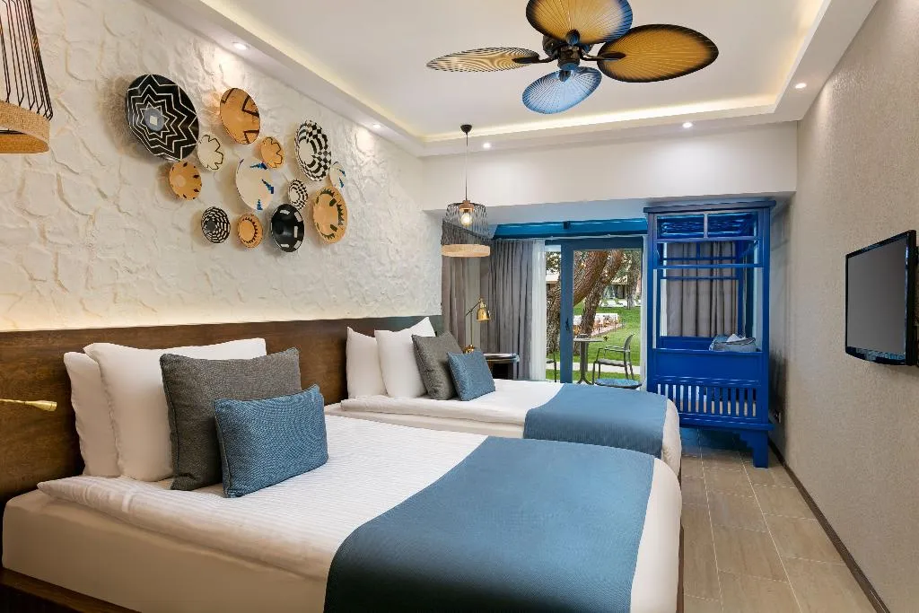 FAMILY ROOM WITH TERRACE Room, Rixos Sungate Land of Legend Theme Park FreeAcces, Antalya