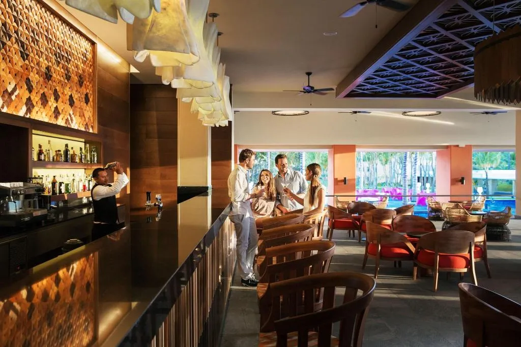 Bar, Barceló Maya Colonial, Cancun Area